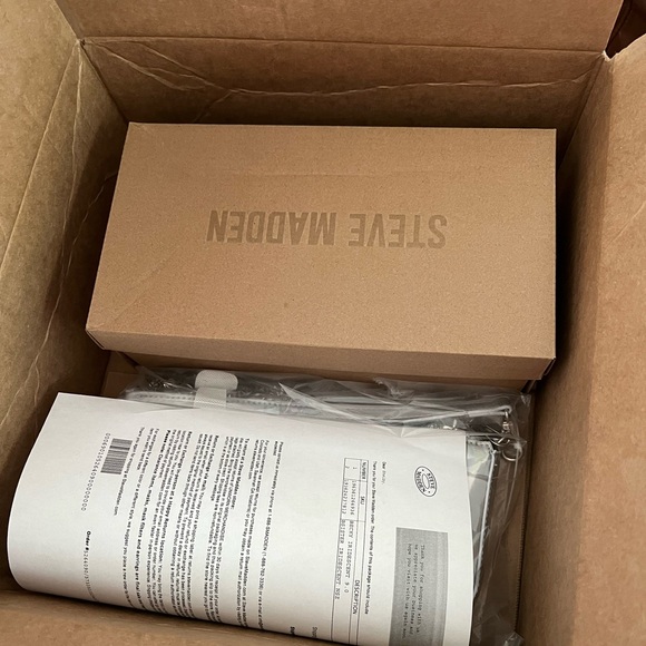 Becky Iridescent matching heel and bag Steve Madden - Picture 6 of 8